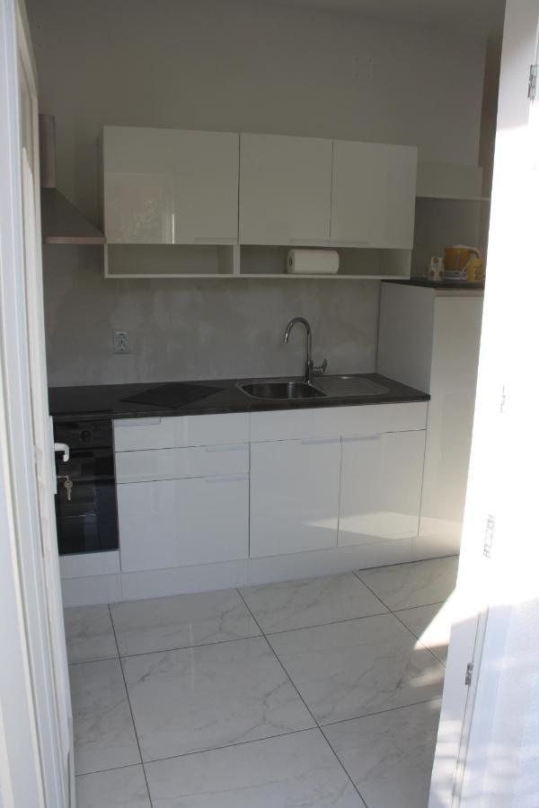 Lea Apartment ชิเบนิก ภายนอก รูปภาพ