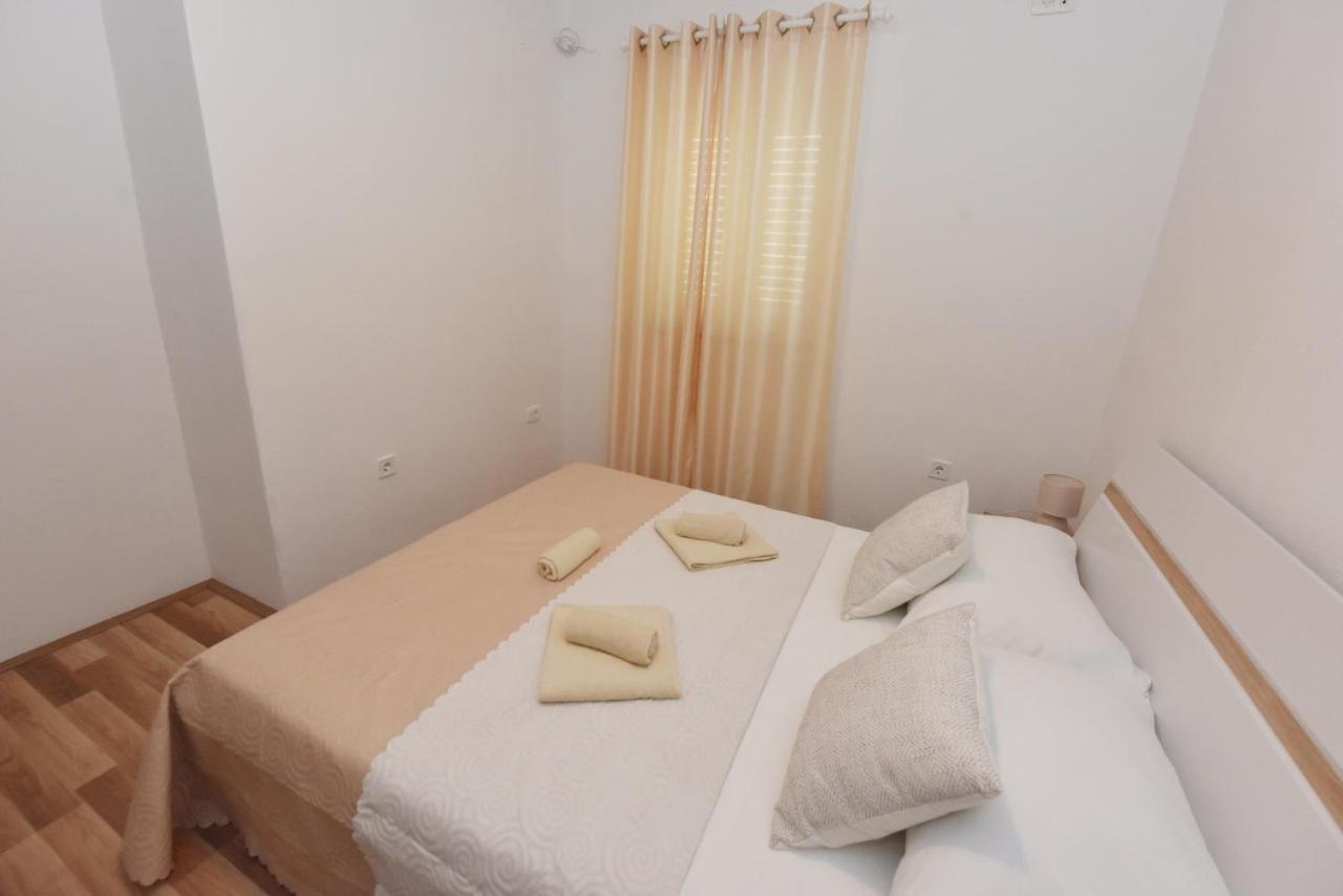 Lea Apartment ชิเบนิก ภายนอก รูปภาพ